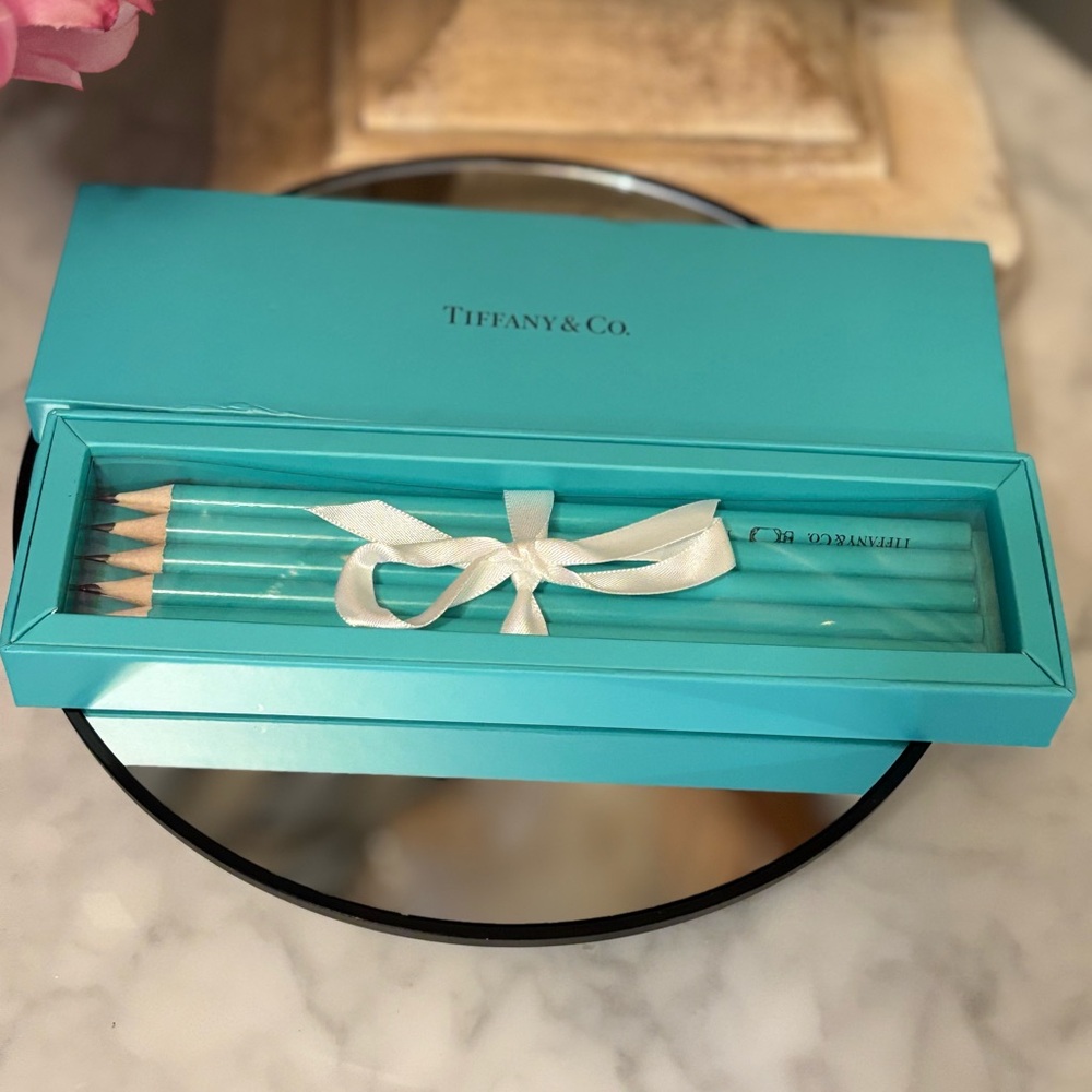 Tiffany & Co. NIB Boxed Collection Set of 5 Branded Pencils - Picture 4 of 11